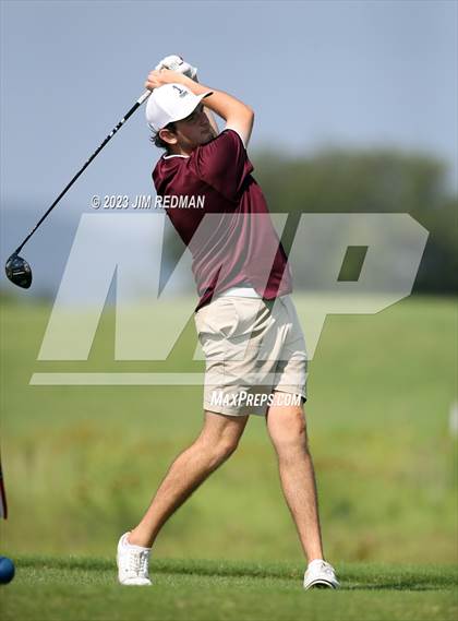 Thumbnail 2 in UIL 4A Boys Golf Finals photogallery.