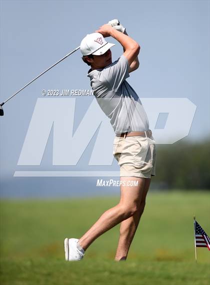 Thumbnail 2 in UIL 4A Boys Golf Finals photogallery.