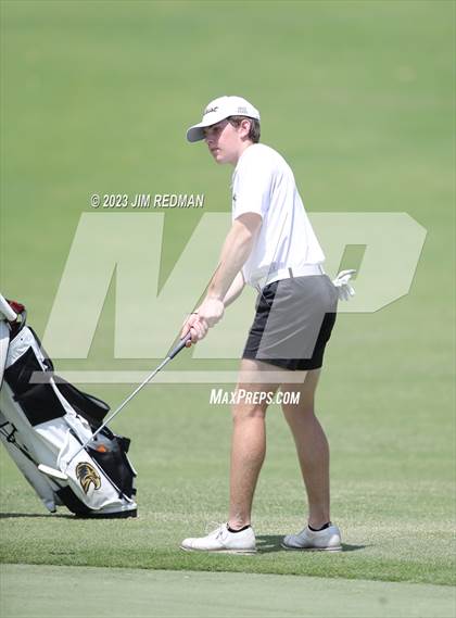 Thumbnail 1 in UIL 4A Boys Golf Finals photogallery.
