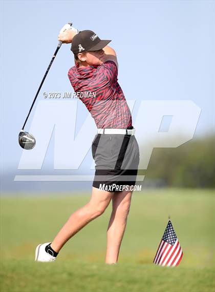 Thumbnail 2 in UIL 4A Boys Golf Finals photogallery.