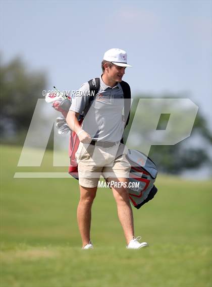 Thumbnail 2 in UIL 4A Boys Golf Finals photogallery.