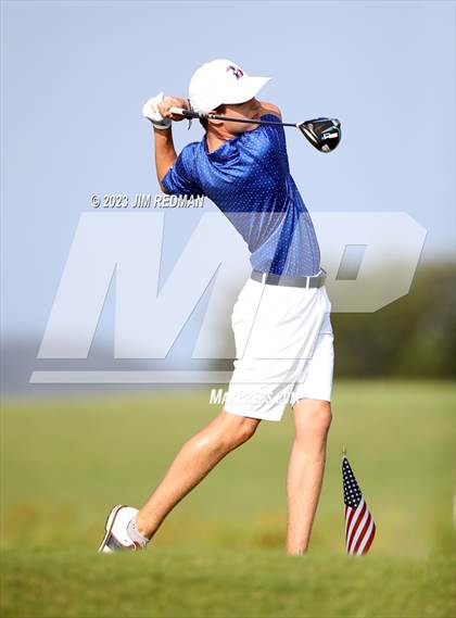 Thumbnail 2 in UIL 4A Boys Golf Finals photogallery.