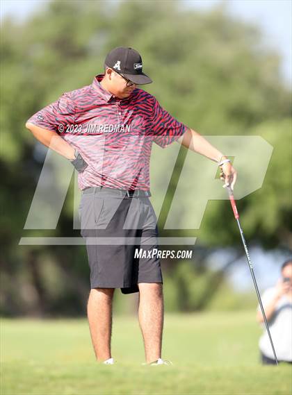 Thumbnail 2 in UIL 4A Boys Golf Finals photogallery.