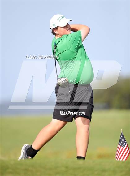 Thumbnail 2 in UIL 4A Boys Golf Finals photogallery.