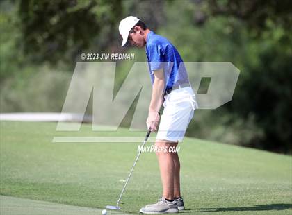 Thumbnail 1 in UIL 4A Boys Golf Finals photogallery.