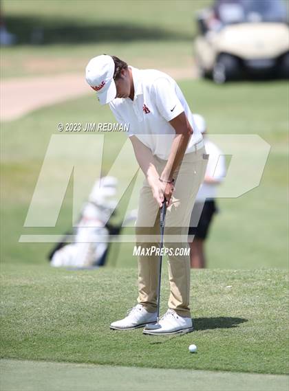Thumbnail 3 in UIL 4A Boys Golf Finals photogallery.