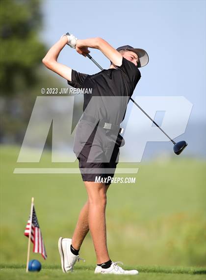 Thumbnail 2 in UIL 4A Boys Golf Finals photogallery.