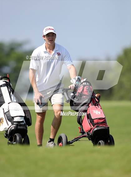 Thumbnail 3 in UIL 4A Boys Golf Finals photogallery.