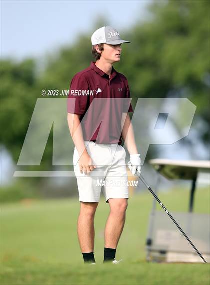 Thumbnail 3 in UIL 4A Boys Golf Finals photogallery.