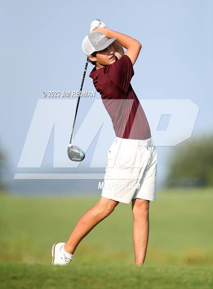 Thumbnail 1 in UIL 4A Boys Golf Finals photogallery.