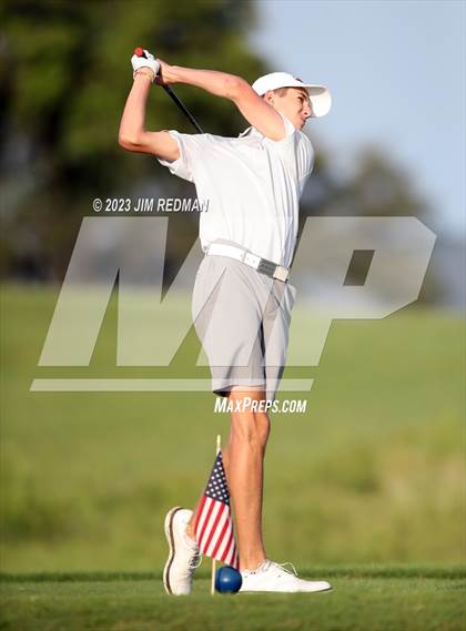 Thumbnail 1 in UIL 4A Boys Golf Finals photogallery.