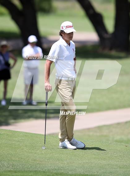 Thumbnail 1 in UIL 4A Boys Golf Finals photogallery.