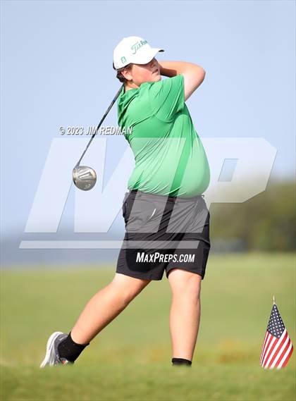 Thumbnail 3 in UIL 4A Boys Golf Finals photogallery.