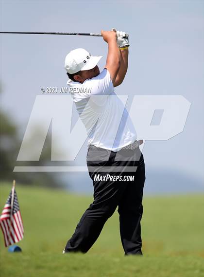 Thumbnail 2 in UIL 4A Boys Golf Finals photogallery.