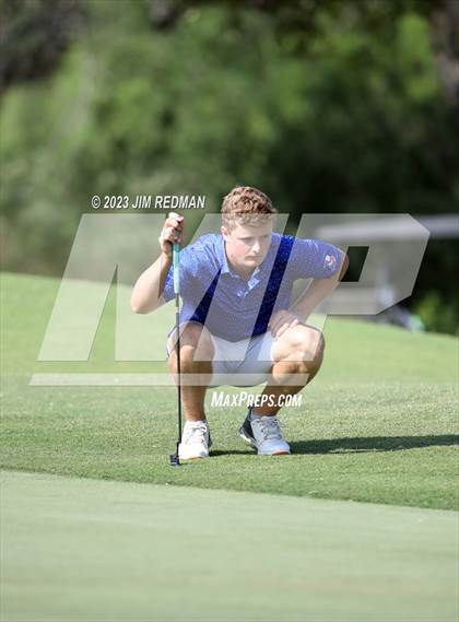 Thumbnail 3 in UIL 4A Boys Golf Finals photogallery.