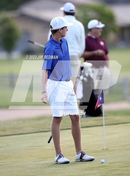 Thumbnail 3 in UIL 4A Boys Golf Finals photogallery.