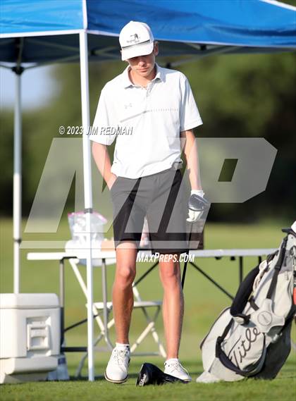 Thumbnail 1 in UIL 4A Boys Golf Finals photogallery.