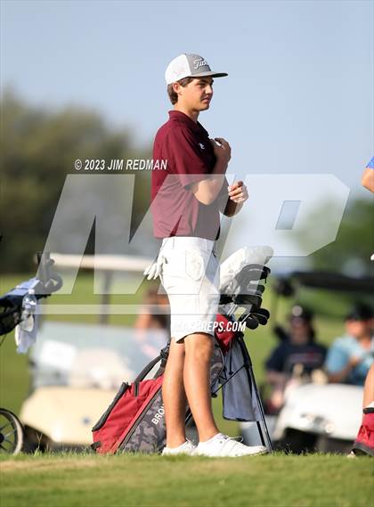 Thumbnail 1 in UIL 4A Boys Golf Finals photogallery.