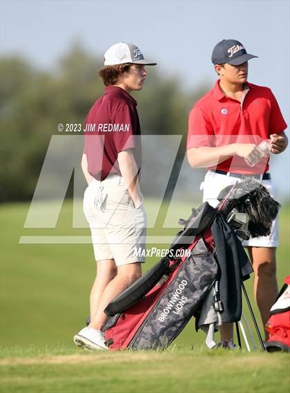 Thumbnail 2 in UIL 4A Boys Golf Finals photogallery.