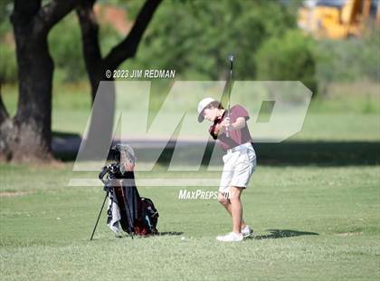 Thumbnail 3 in UIL 4A Boys Golf Finals photogallery.