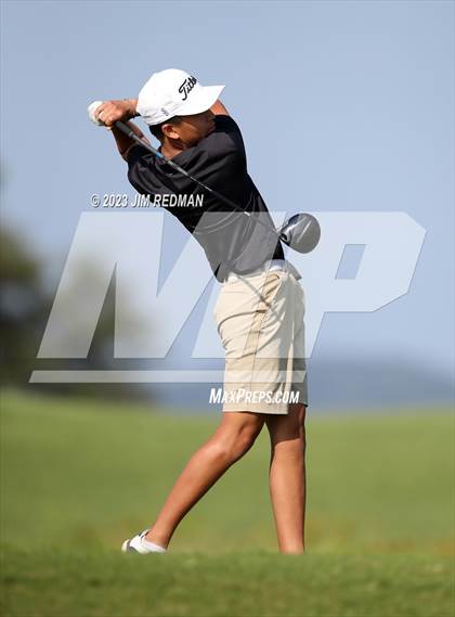 Thumbnail 2 in UIL 4A Boys Golf Finals photogallery.