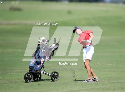 Thumbnail 1 in UIL 4A Boys Golf Finals photogallery.
