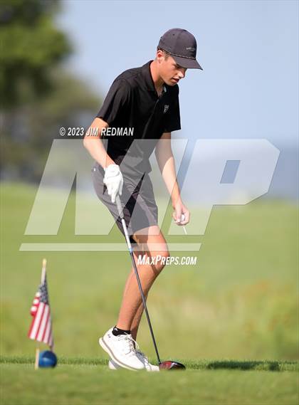 Thumbnail 2 in UIL 4A Boys Golf Finals photogallery.