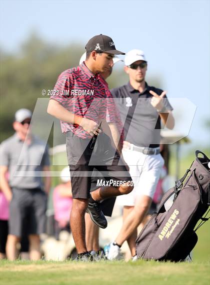 Thumbnail 1 in UIL 4A Boys Golf Finals photogallery.