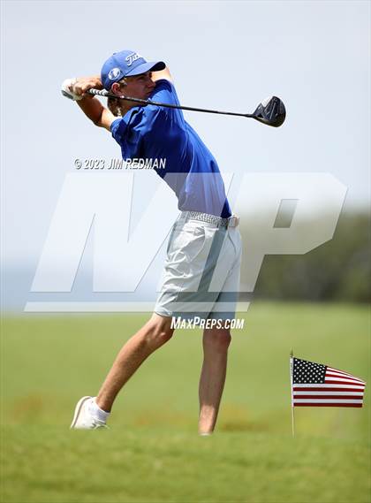 Thumbnail 3 in UIL 4A Boys Golf Finals photogallery.