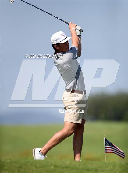 Thumbnail 2 in UIL 4A Boys Golf Finals photogallery.