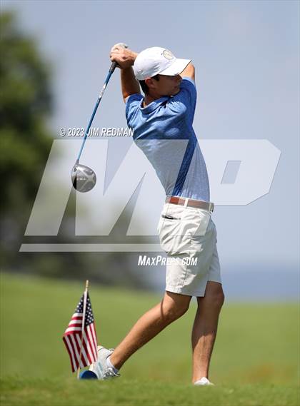 Thumbnail 3 in UIL 4A Boys Golf Finals photogallery.
