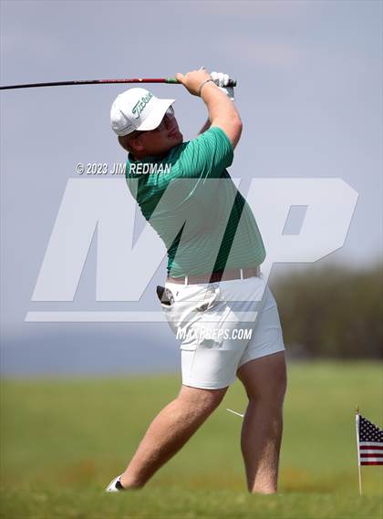 Thumbnail 1 in UIL 4A Boys Golf Finals photogallery.