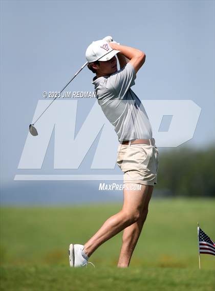 Thumbnail 3 in UIL 4A Boys Golf Finals photogallery.