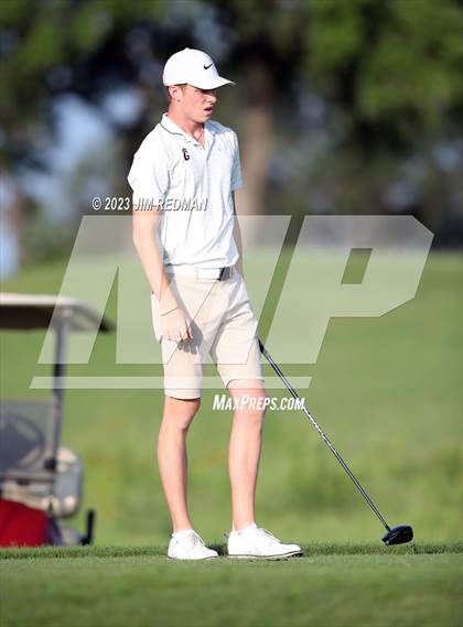 Thumbnail 3 in UIL 4A Boys Golf Finals photogallery.