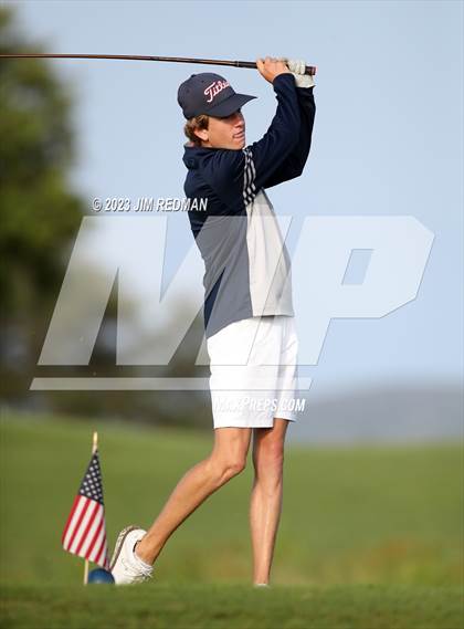 Thumbnail 1 in UIL 4A Boys Golf Finals photogallery.