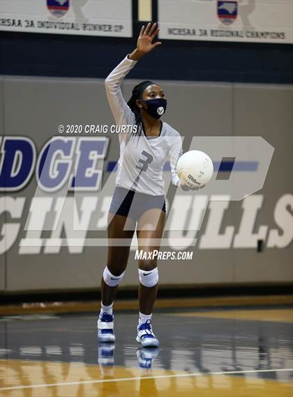 Thumbnail 2 in Myers Park @ Hickory Ridge photogallery.