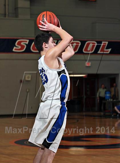 Thumbnail 2 in Hancock County vs Cosby (TSSAA D2-A District Final) photogallery.
