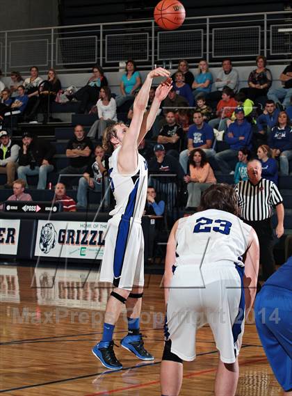 Thumbnail 2 in Hancock County vs Cosby (TSSAA D2-A District Final) photogallery.