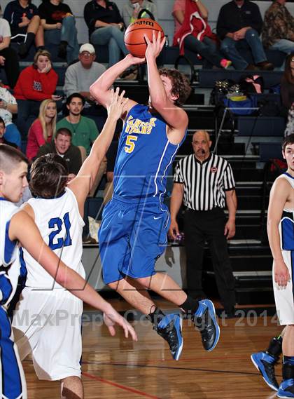 Thumbnail 3 in Hancock County vs Cosby (TSSAA D2-A District Final) photogallery.