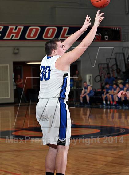 Thumbnail 3 in Hancock County vs Cosby (TSSAA D2-A District Final) photogallery.