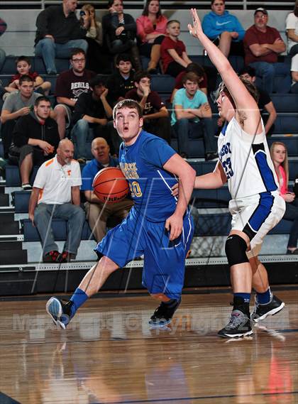Thumbnail 1 in Hancock County vs Cosby (TSSAA D2-A District Final) photogallery.