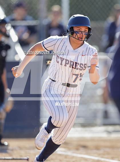 Thumbnail 3 in Granada Hills Charter vs. Cypress photogallery.