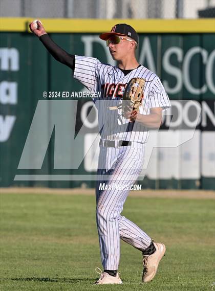 Thumbnail 3 in Douglas vs. Spanish Springs (NIAA 5A Northern Playoffs) photogallery.