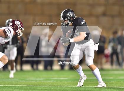 Thumbnail 1 in Dripping Springs vs. Vandegrift (UIL 6A Division II Quarterfinal) photogallery.