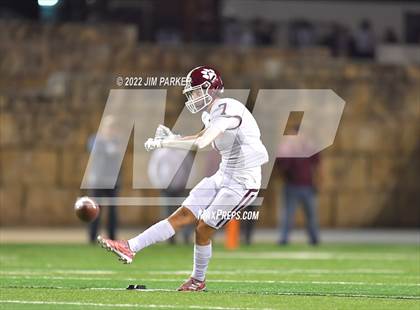 Thumbnail 3 in Dripping Springs vs. Vandegrift (UIL 6A Division II Quarterfinal) photogallery.