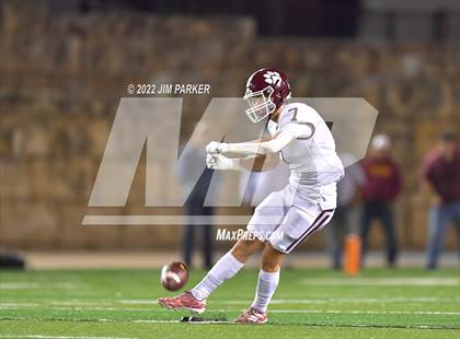 Thumbnail 1 in Dripping Springs vs. Vandegrift (UIL 6A Division II Quarterfinal) photogallery.
