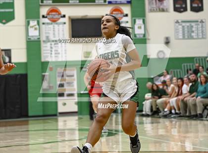 Thumbnail 3 in Wapahani @ Yorktown photogallery.