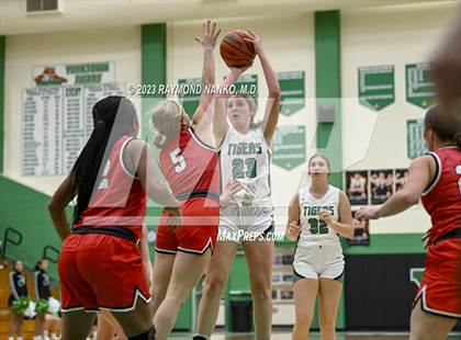 Thumbnail 2 in Wapahani @ Yorktown photogallery.