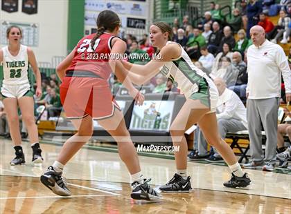 Thumbnail 3 in Wapahani @ Yorktown photogallery.