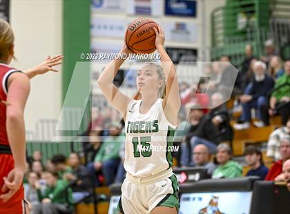 Thumbnail 2 in Wapahani @ Yorktown photogallery.